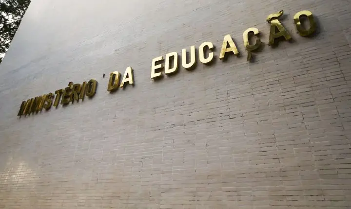 Comissão de Educação discute CPI para investigar denúncias no MEC