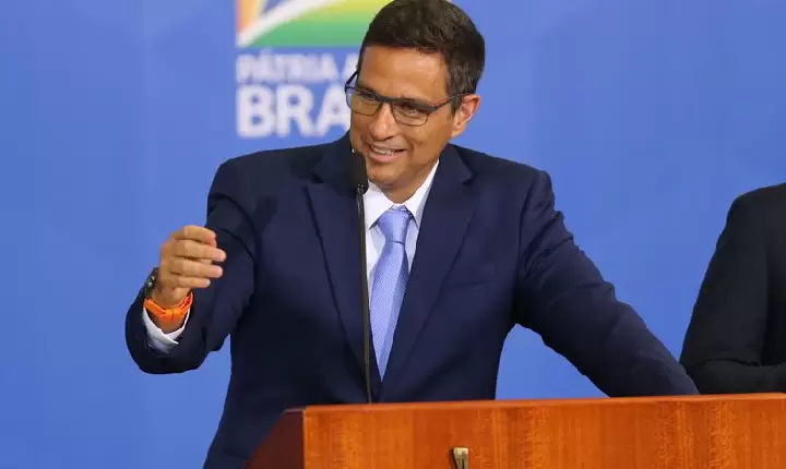 Copom está pronto para enfrentar inflação maior, diz presidente do BC