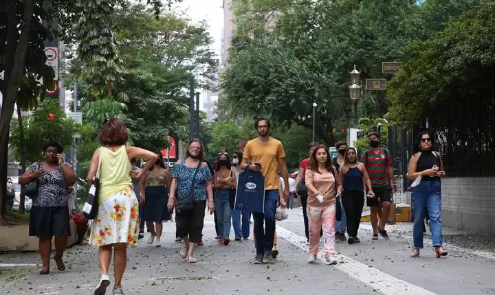 Covid-19: 22,9 mil casos e 245 mortes são registrados em 24 horas