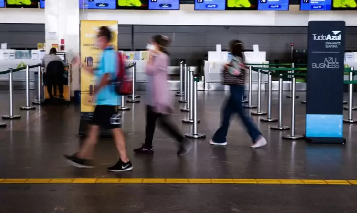 Covid-19: Brasil registra 21.432 novos casos e 92 mortes