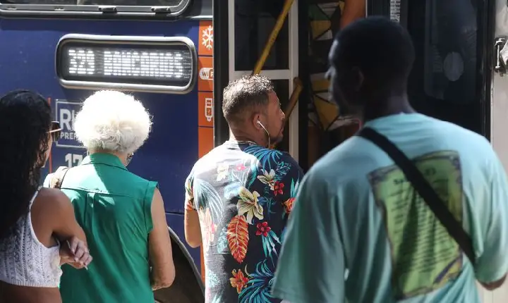 Covid-19: estado do Rio segue em bandeira verde, com baixo risco