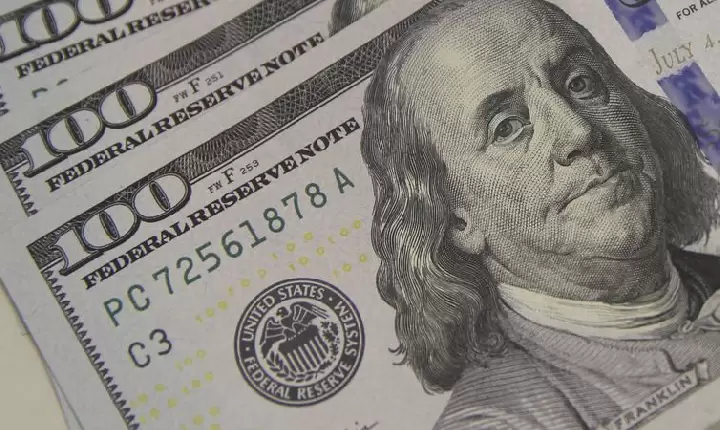 Dólar volta a subir e aproxima-se de R$ 4,75
