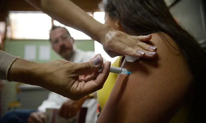 Guia orienta profissionais de saúde sobre prevenção do câncer uterino