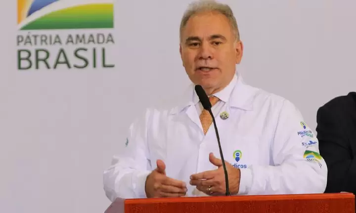 Pandemia de covid-19: ministro oficializa fim de emergência sanitária