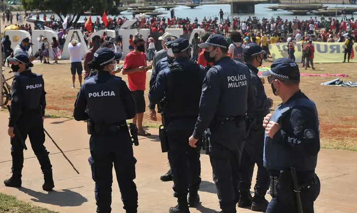 Presidente sanciona programa de habitação voltado para policiais