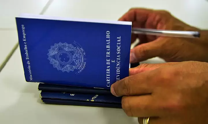 Reajustes salariais por negociações em março ficam iguais ao INPC