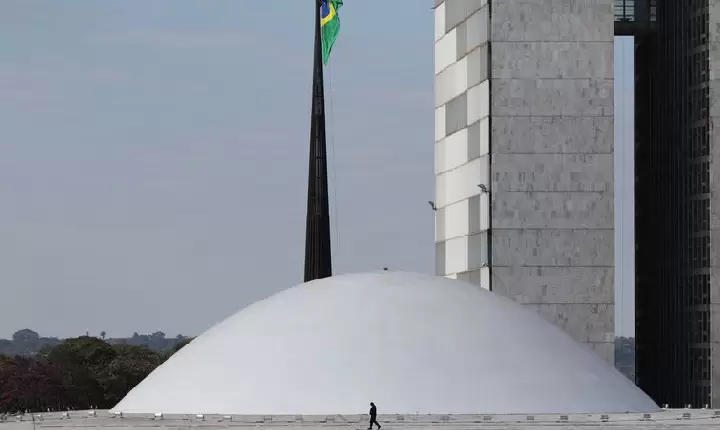 Senado aprova acesso de ex-gestores a contratos e convênios antigos