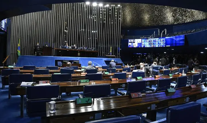 Senado aprova ampliar atenção à mulher na prevenção ao câncer pelo SUS