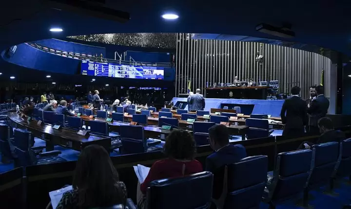 Senado aprova aumento de gastos com publicidade de governos