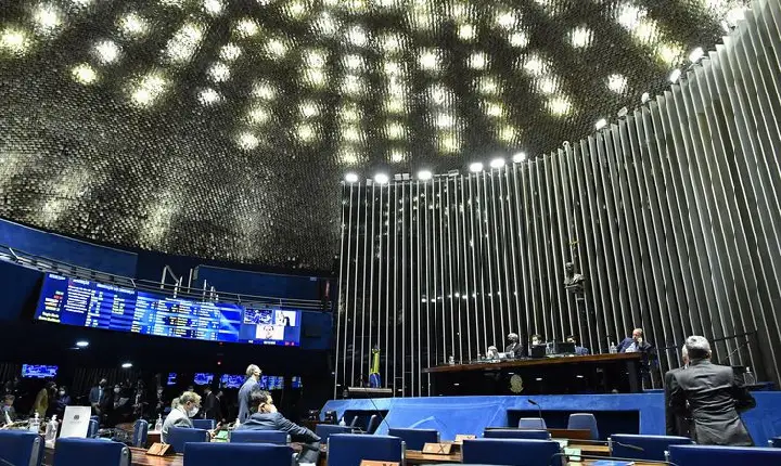 Senado aprova suspensão de metas de prestadores de serviço do SUS
