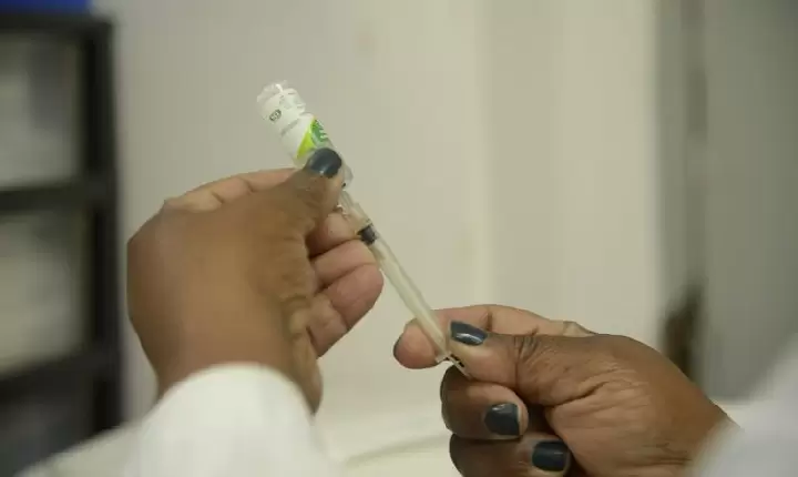 SP: 3,2 mil postos abrem hoje para vacinação contra sarampo e gripe