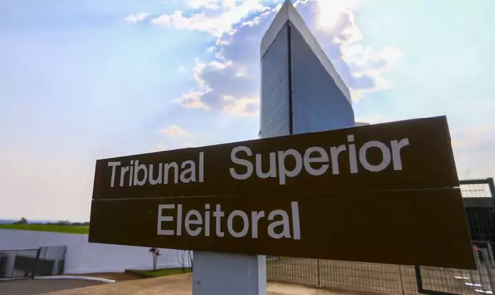 STF aprova lista tríplice para escolha de ministro substituto do TSE