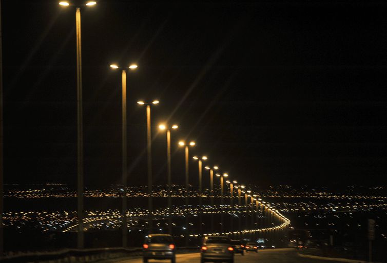 Aneel aprova empréstimo de R$ 10,5 bi para distribuidoras de energia