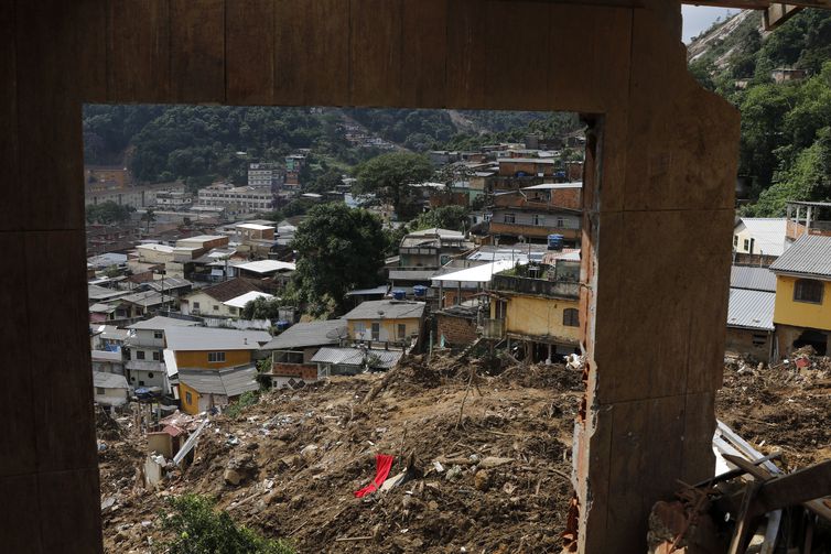 Contratos de transferência voluntária para Petrópolis vão até dezembro