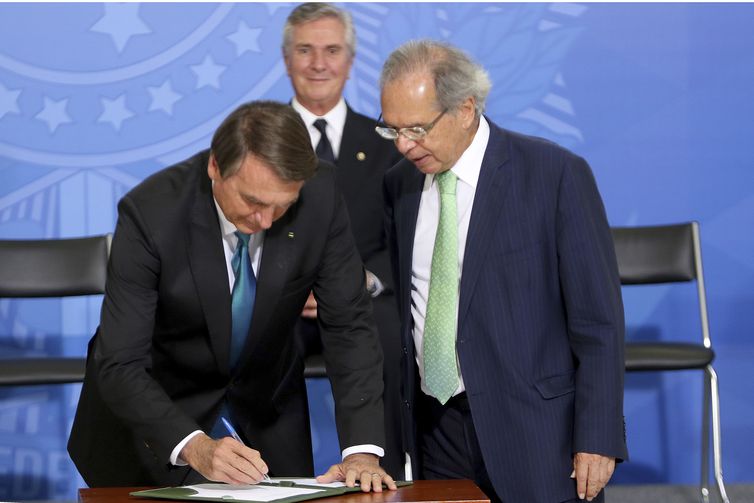 Presidente assina MPs sobre garantias rurais e nova securitização