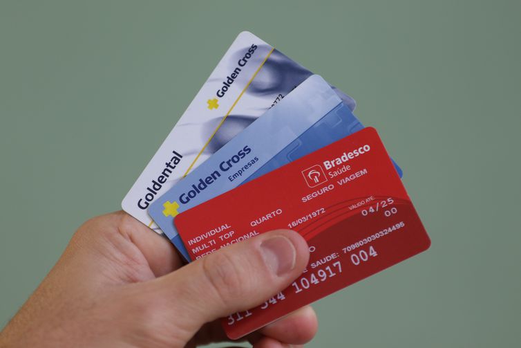 Restrições ditadas por convênios afetam autonomia médica, diz pesquisa