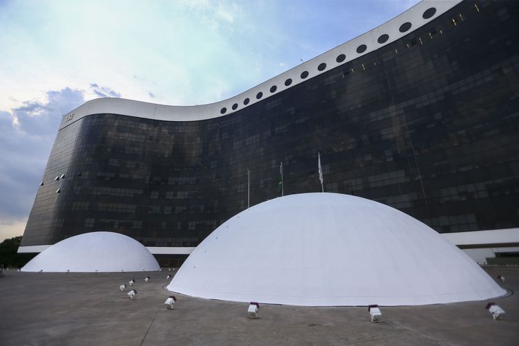 TSE mantém cassação de mandato de deputado federal de Sergipe