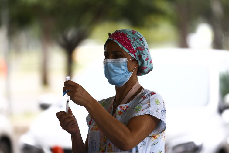 Covid-19: Brasil registra 19,9 mil casos e 114 mortes em 24 horas