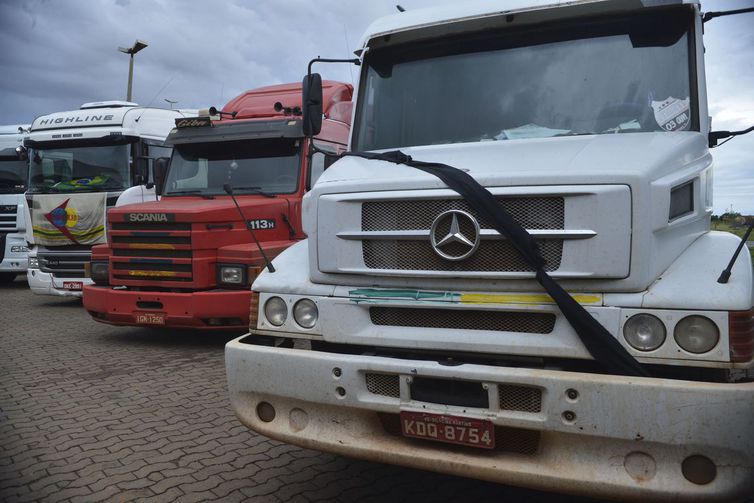 Governo cria programa para renovação de frota de caminhões