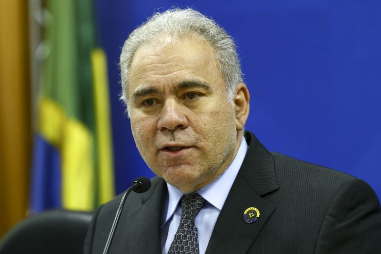 Ministro anuncia doação de 86,7 milhões de doses de vacina da covid-19