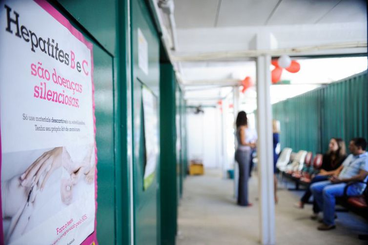 OMS confirma 169 casos de hepatite de origem desconhecida