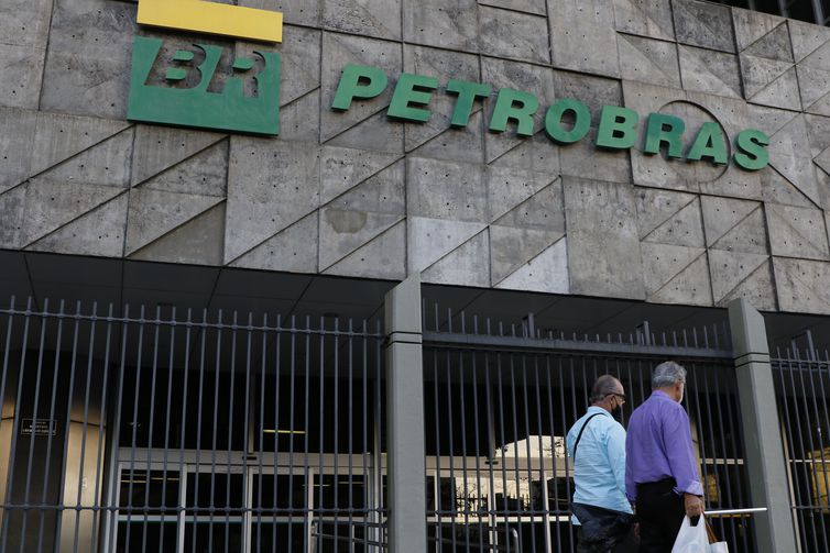 Petrobras conclui construção de poço em tempo recorde: 35 dias