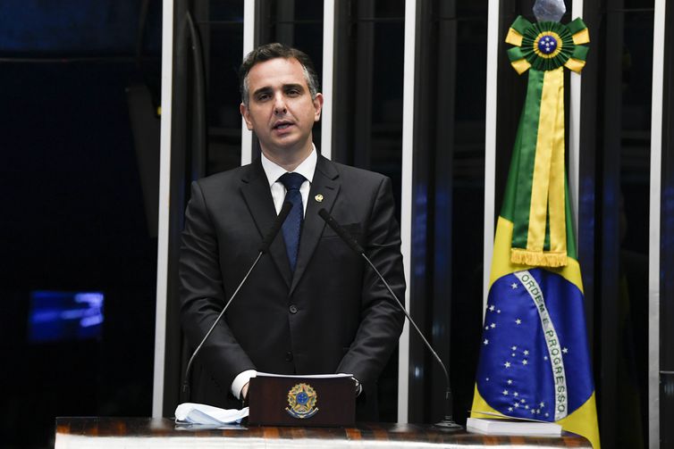 Com empate inédito, votação de PL de aumento de gastos é adiada