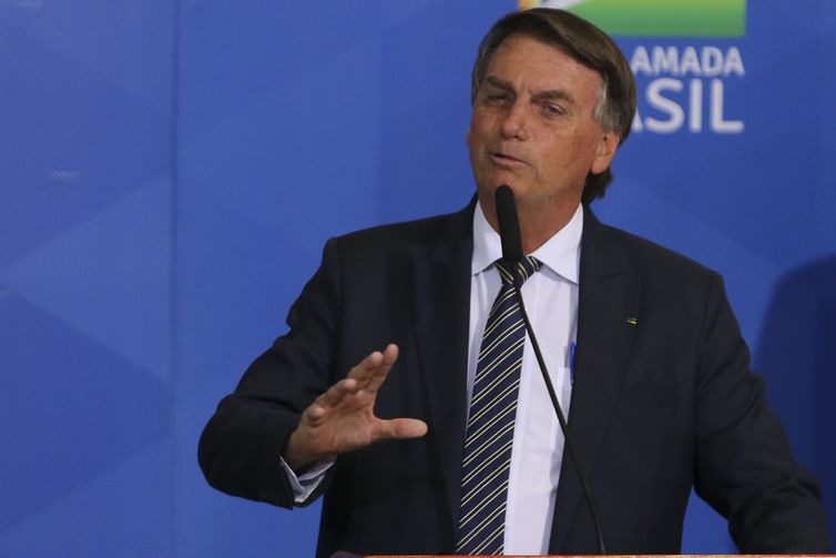 Presidente recebe balanço de plano para acolher juízas do Afeganistão