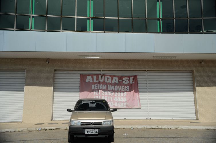 Valores de aluguéis residenciais sobem 0,82% em abril, diz FGV